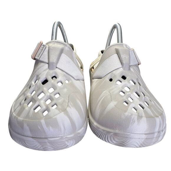 Chaco White/Beige Clog Sandal Women’s Size 7 US NWOT - Picture 2 of 8